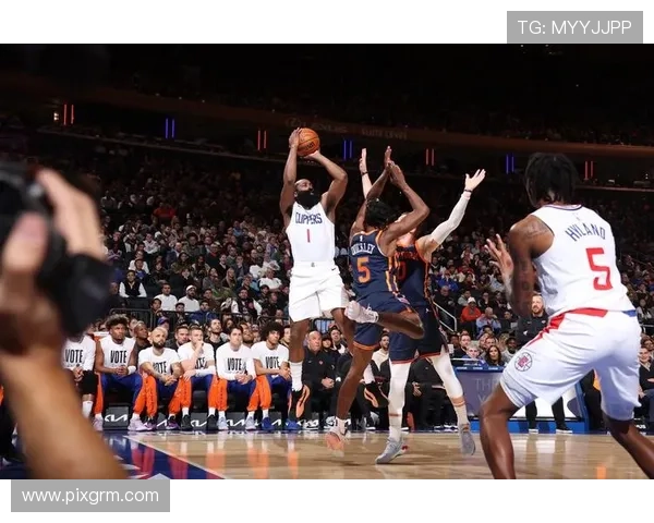 泰伦卢力挺祖巴茨柯林斯手感制胜